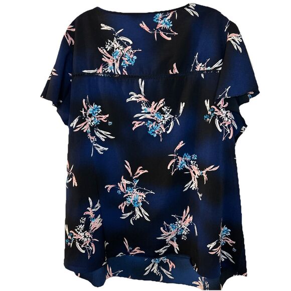 Lane Bryant Top Women size 20 short‎ sleeve blue floral scoop neck - Picture 5 of 7